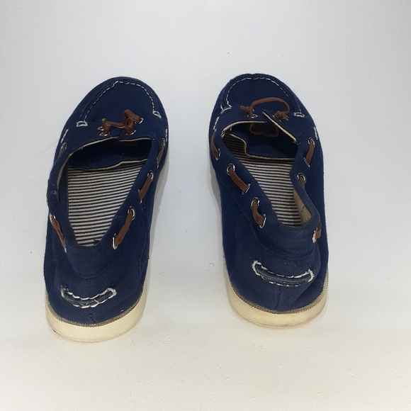 Old Navy Boat Style Slip Ons Sz8. - Picture 3 of 7